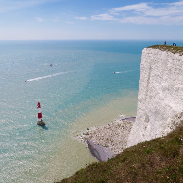 Beachy head lighthouse publicdomainpictures